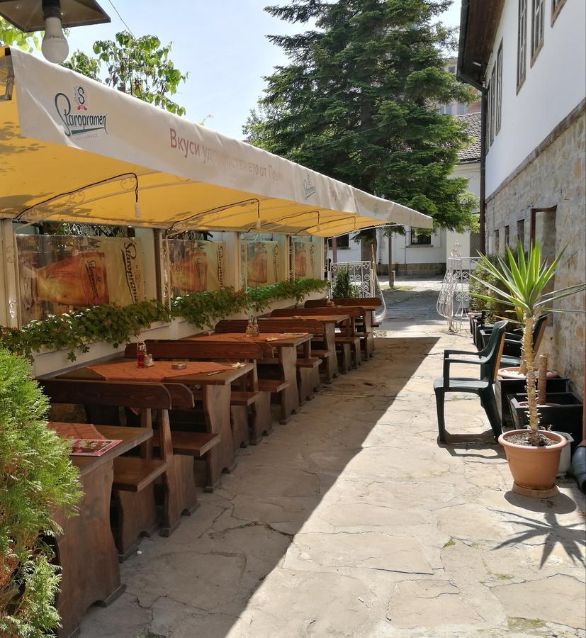 Family Hotel Rositsa Sevlievo Exterior foto